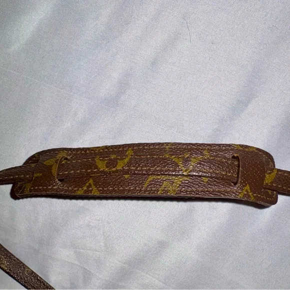 Louis Vuitton VINTAGE Mini Pouch (professionally repaired; read details) - Picture 12 of 14